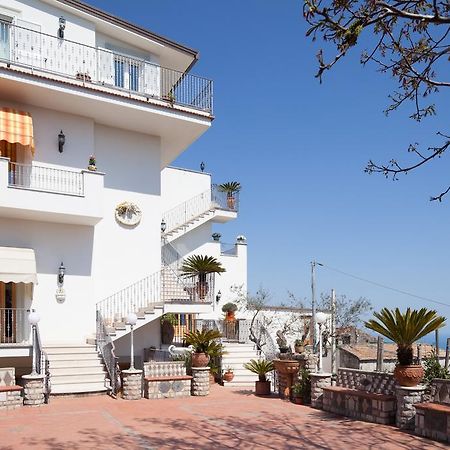 Villa Li Galli Sant'Agata sui due Golfi Bagian luar foto