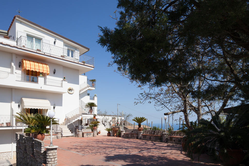 Villa Li Galli Sant'Agata sui due Golfi Bagian luar foto