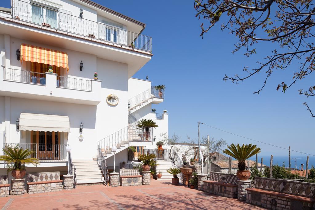 Villa Li Galli Sant'Agata sui due Golfi Bagian luar foto